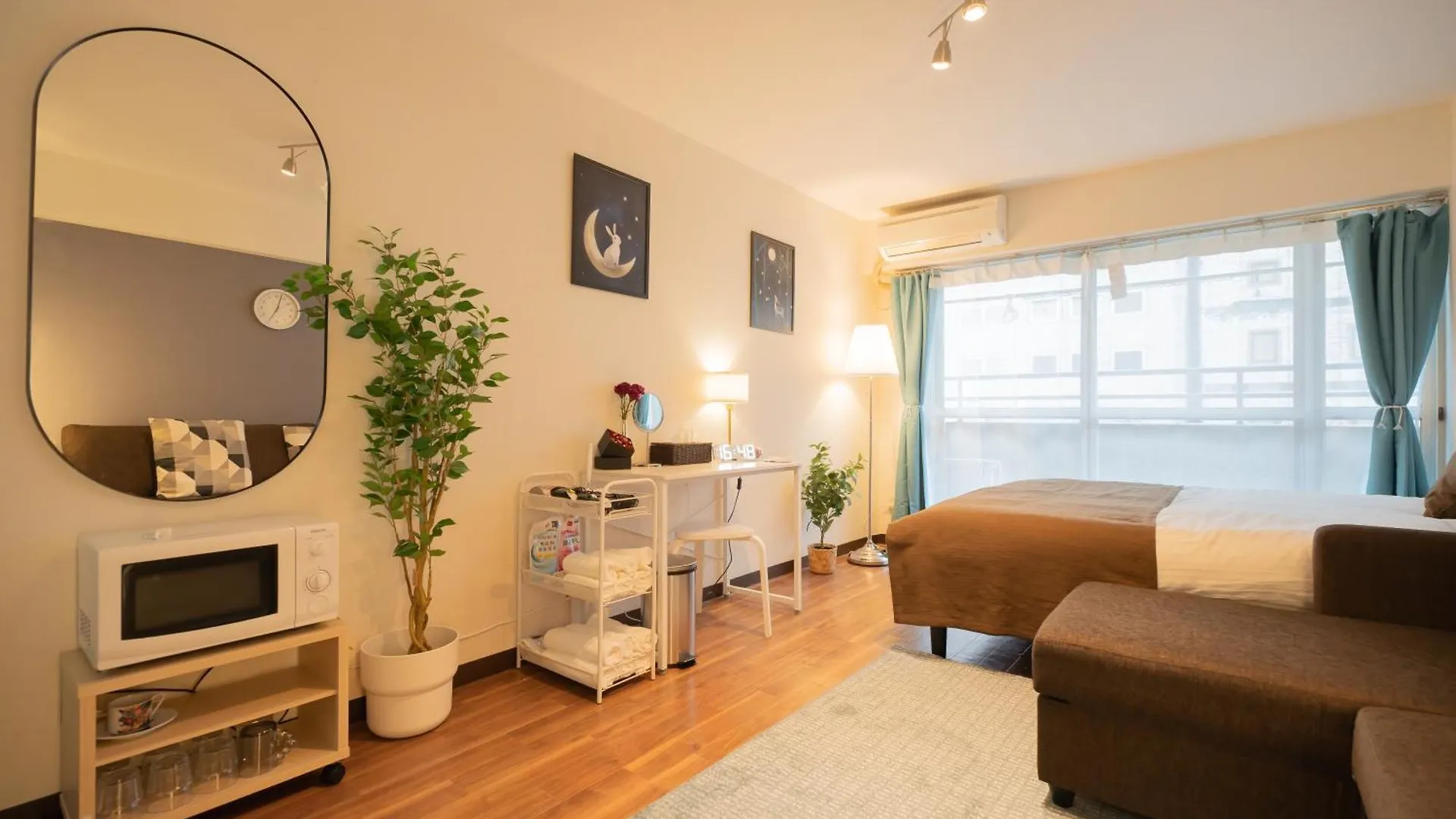 新宿歌舞伎町new Design Apartment！駅3分钟！最大5人可！無料モバイルwi-Fi！ Tokyo 0*,  Japan