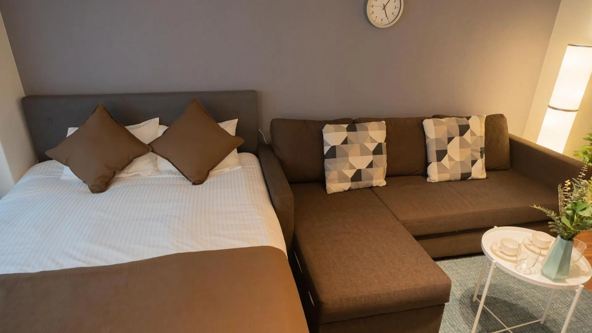 新宿歌舞伎町new Design Apartment！駅3分钟！最大5人可！無料モバイルwi-Fi！ Tokyo 0*,